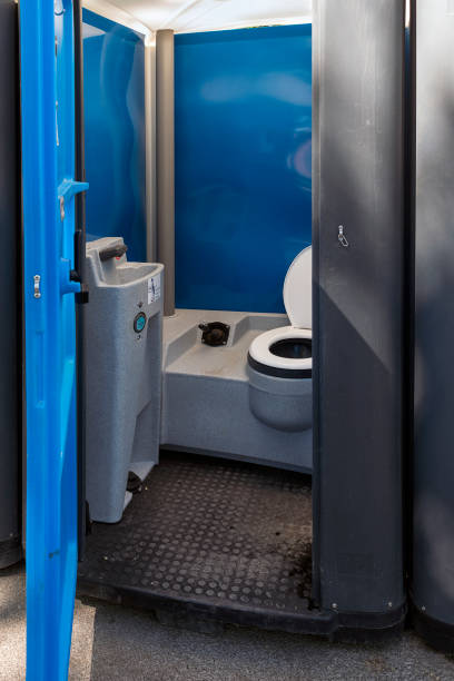 Best Portable toilet rental cost  in Montpelier, IN